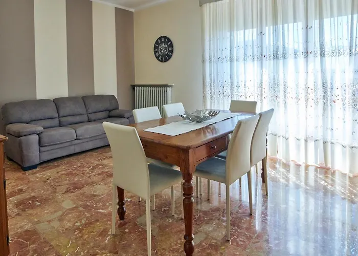 Cinzia\'S Holiday Home
